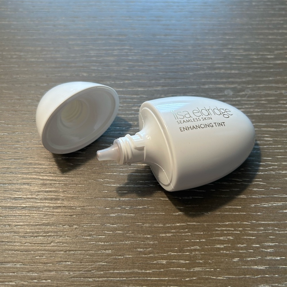 Lisa Eldridge Seamless Skin Tint - White